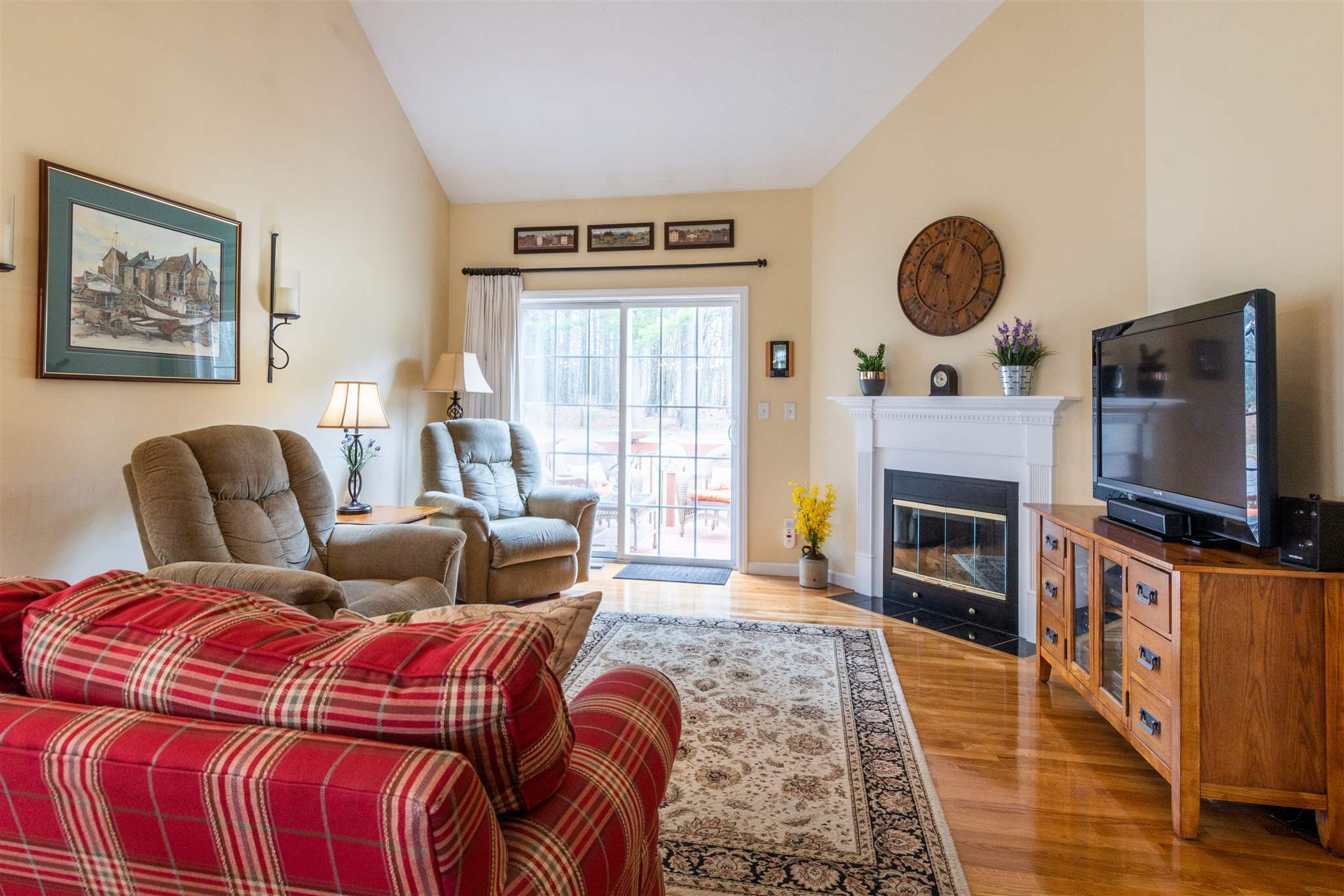 64 Old Stage Road Litchfield, NH 03052 - Photo 11 of 35