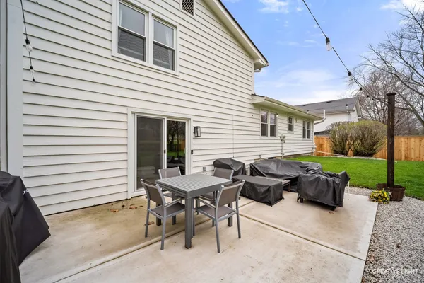 $550,000 | 800 Fellows Street, St. Charles, IL 60174