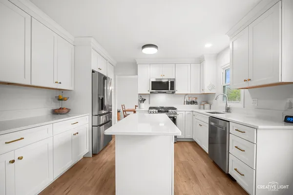 $550,000 | 800 Fellows Street, St. Charles, IL 60174