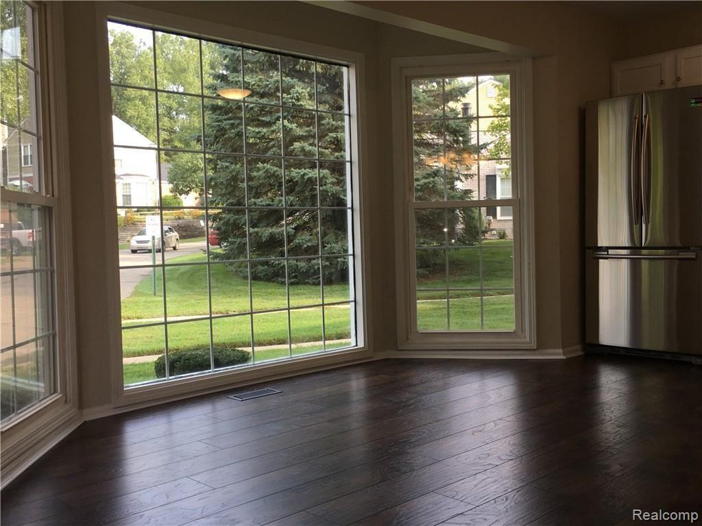 1428 Crescent Lane Rochester, MI 48306 - Photo 12 of 21