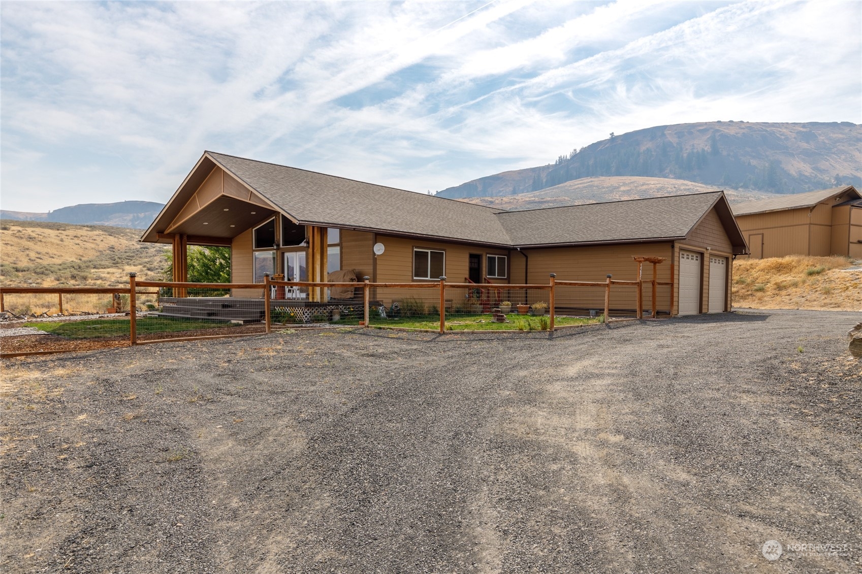44651 Powell Ridge Road Grand Coulee, WA 99133 - Photo 3 of 40 Gallery Image 3