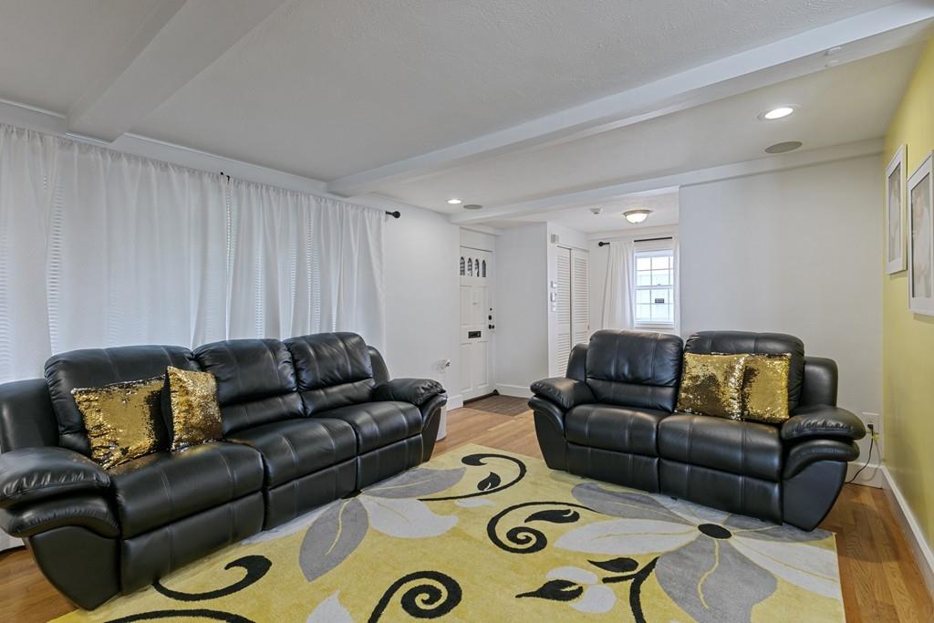 20 Elliott Road Everett, MA 02149 - Photo 8 of 27 Gallery Image 8