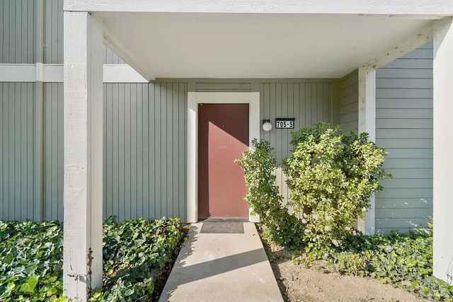 $510,000 | 705 Hermes, Unit 5, Hercules, CA 94547