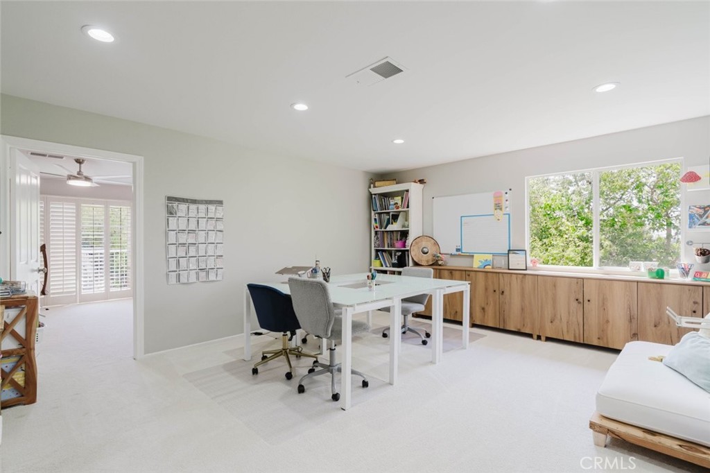 32480 The Old Road Castaic, CA 91384 - Photo 29 of 68 a work room with furniture and a large window