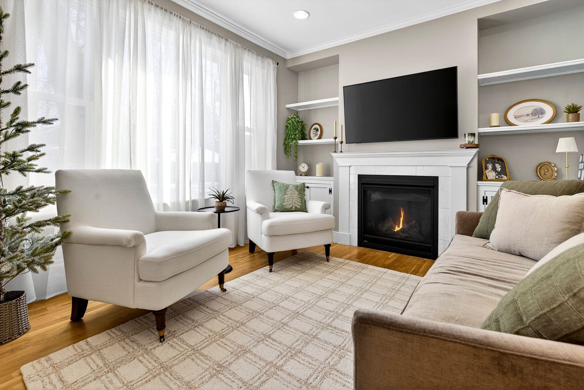 403 Pine Street Neenah, WI 54956 - Photo 11 of 42