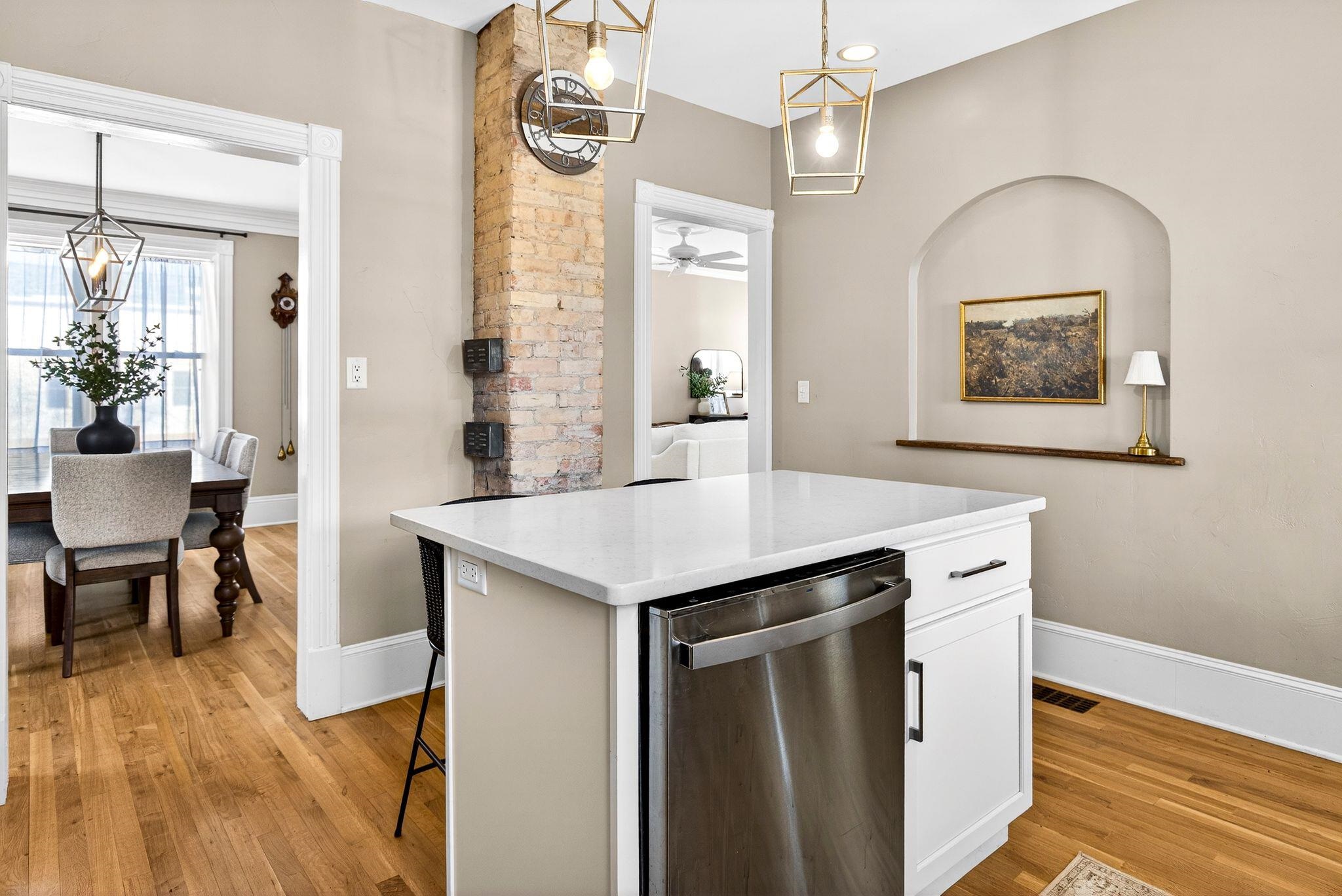 403 Pine Street Neenah, WI 54956 - Photo 17 of 42