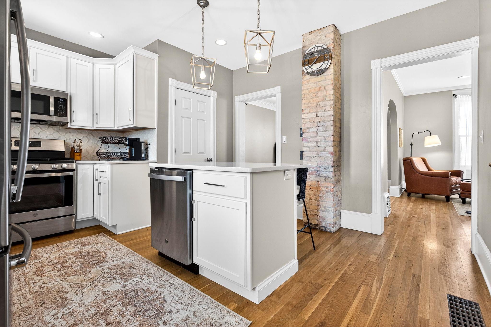 403 Pine Street Neenah, WI 54956 - Photo 18 of 42