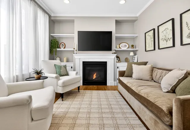 $359,900 | 403 Pine Street, Neenah, WI 54956