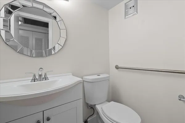$1,500 | 142 Kent I West Palm Beach, West Palm Beach, FL 33417