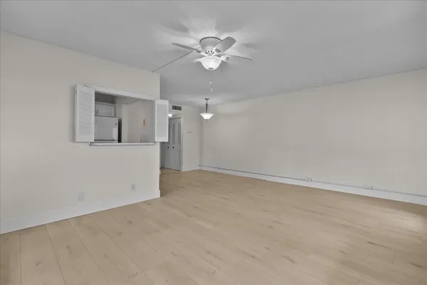 $1,500 | 142 Kent I West Palm Beach, West Palm Beach, FL 33417