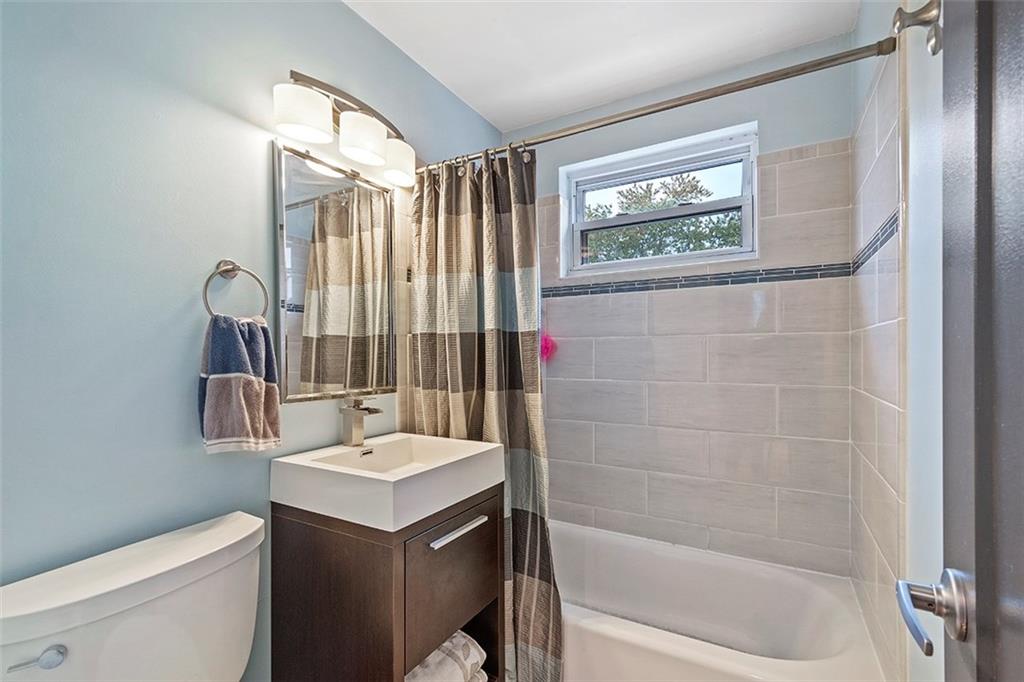 5348 Meadowcrest Road Pittsburgh, PA 15236 - Photo 14 of 24 Gallery Image 14