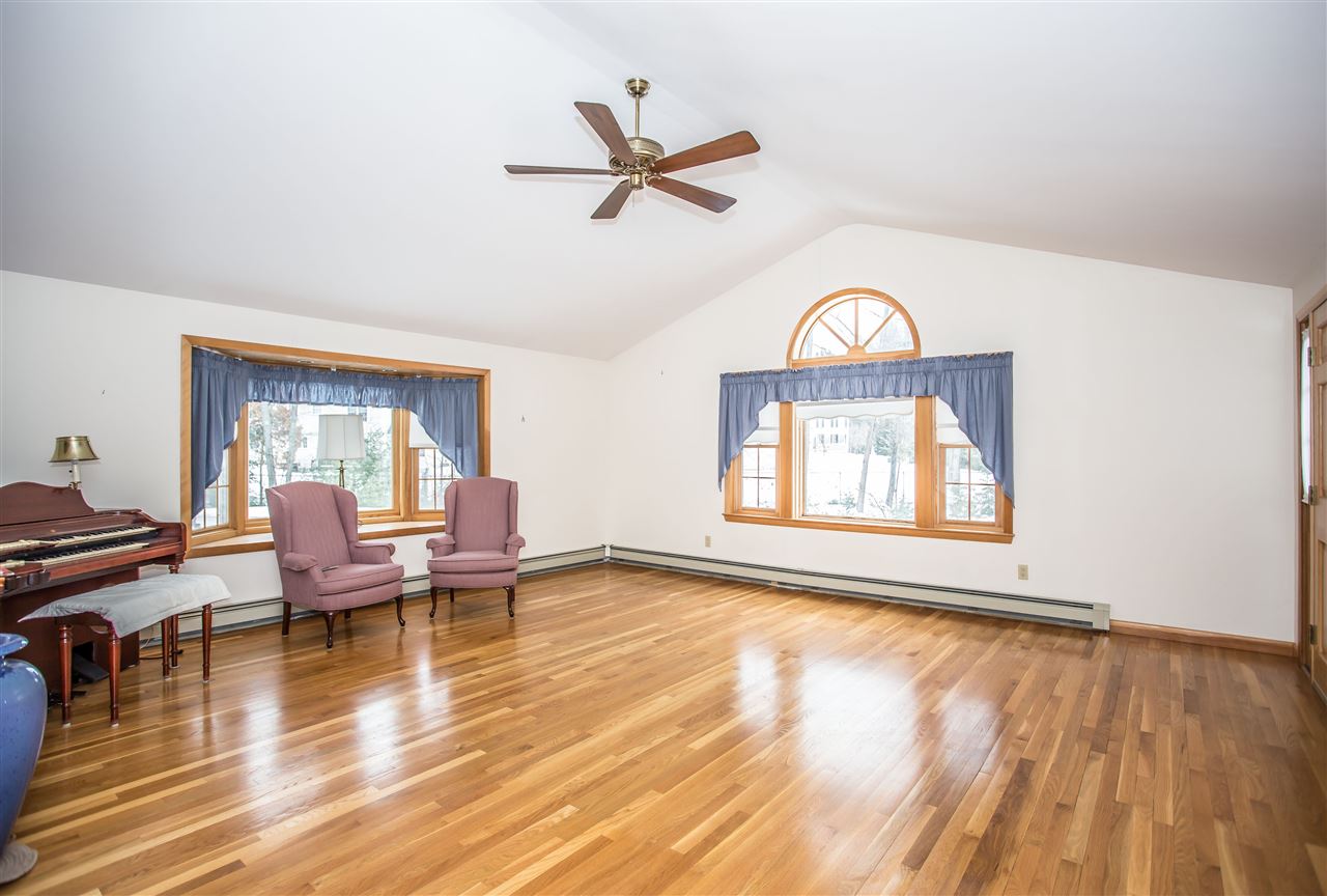 91 Old Rochester Road Somersworth, NH 03878 - Photo 4 of 38