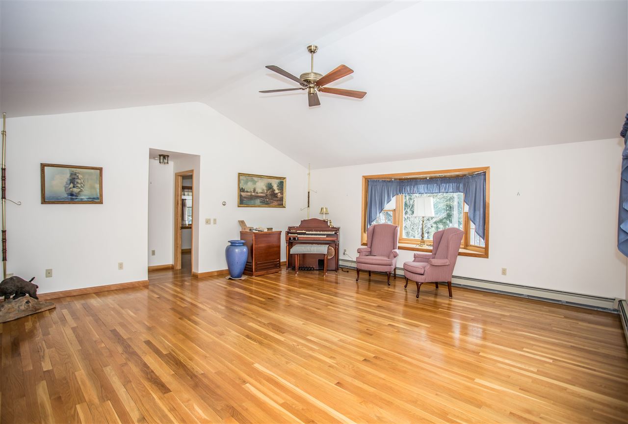 91 Old Rochester Road Somersworth, NH 03878 - Photo 5 of 38