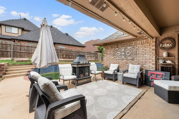 $427,500 | 3229 David Drive, Hurst, TX 76054