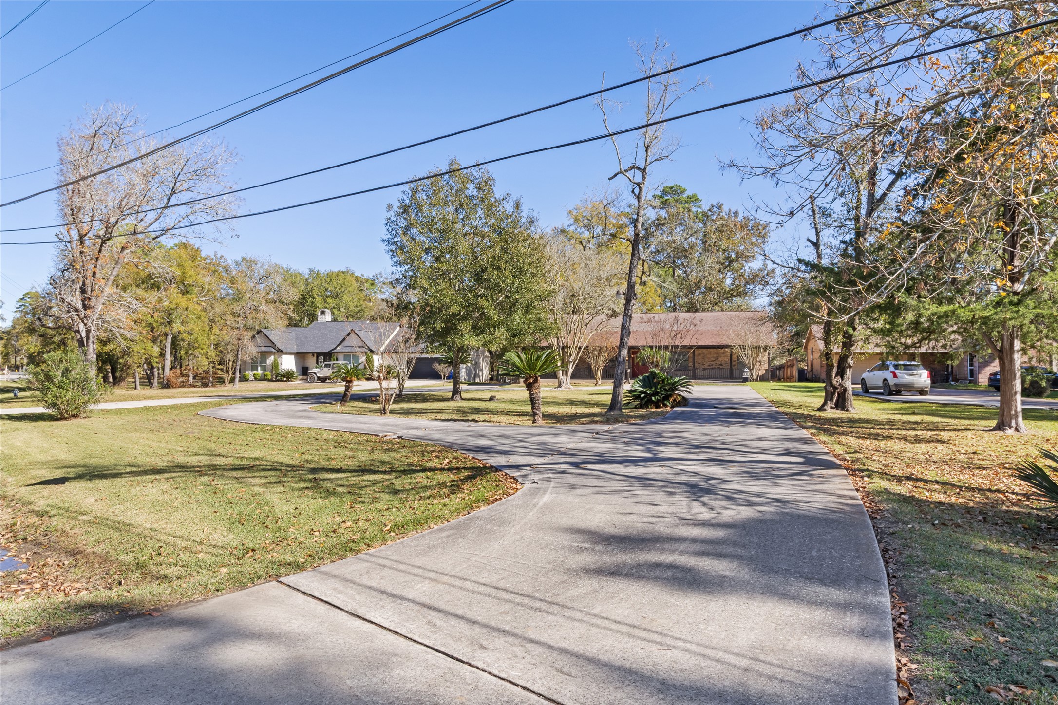 6214 Bayou Boulevard Baytown, TX 77521 - Photo 2 of 43