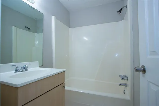 $1,300 | 2139 Golfview Drive Southeast, Conyers, GA 30013