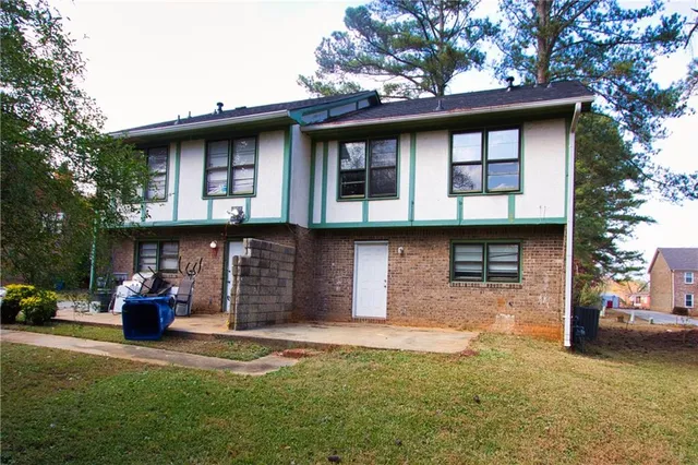 $1,300 | 2139 Golfview Drive Southeast, Conyers, GA 30013