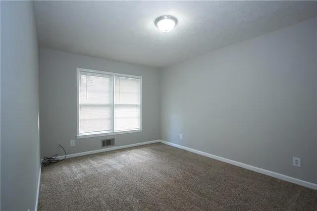 $1,300 | 2139 Golfview Drive Southeast, Conyers, GA 30013