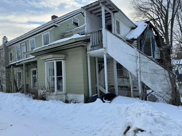 $99,000 | 304 Main Street, Poultney, VT 05764
