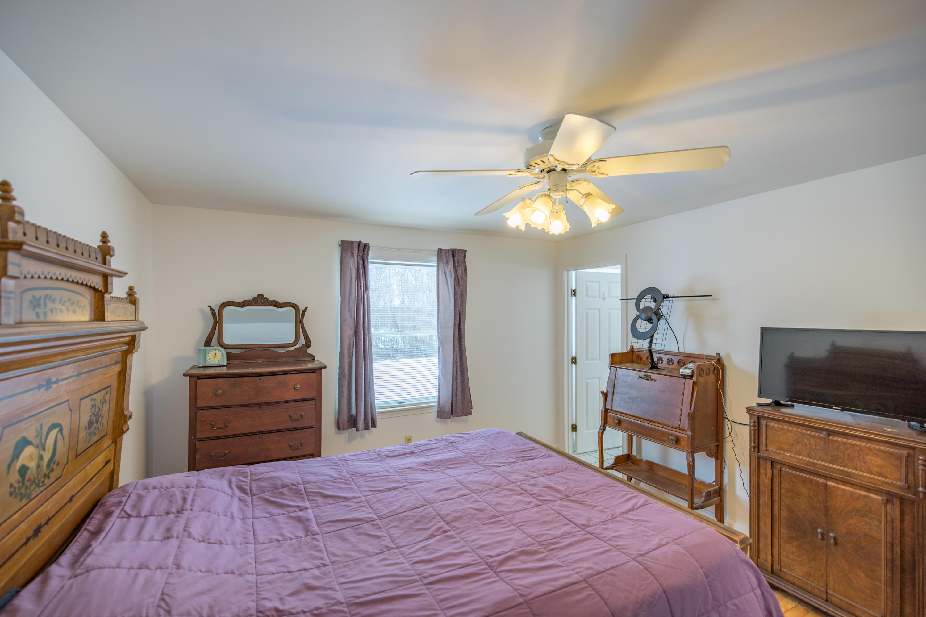 36 Hogan Road Lewiston, ME 04240 - Photo 26 of 39 Master