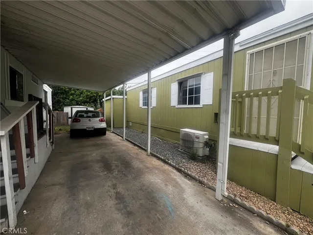 a view of an outdoor space