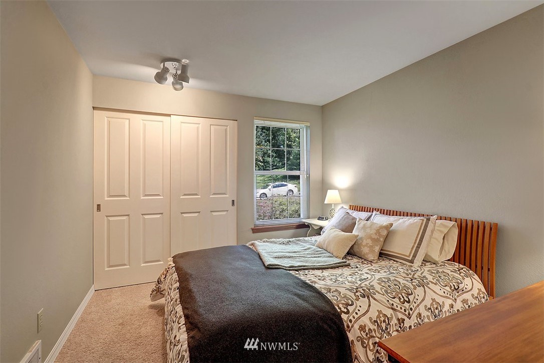 1122 235th Place Southwest Bothell, WA 98021 - Photo 11 of 16