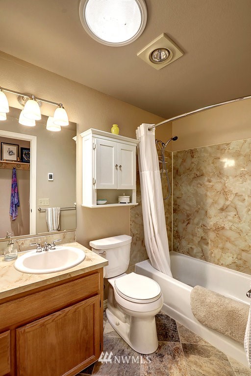 1122 235th Place Southwest Bothell, WA 98021 - Photo 13 of 16
