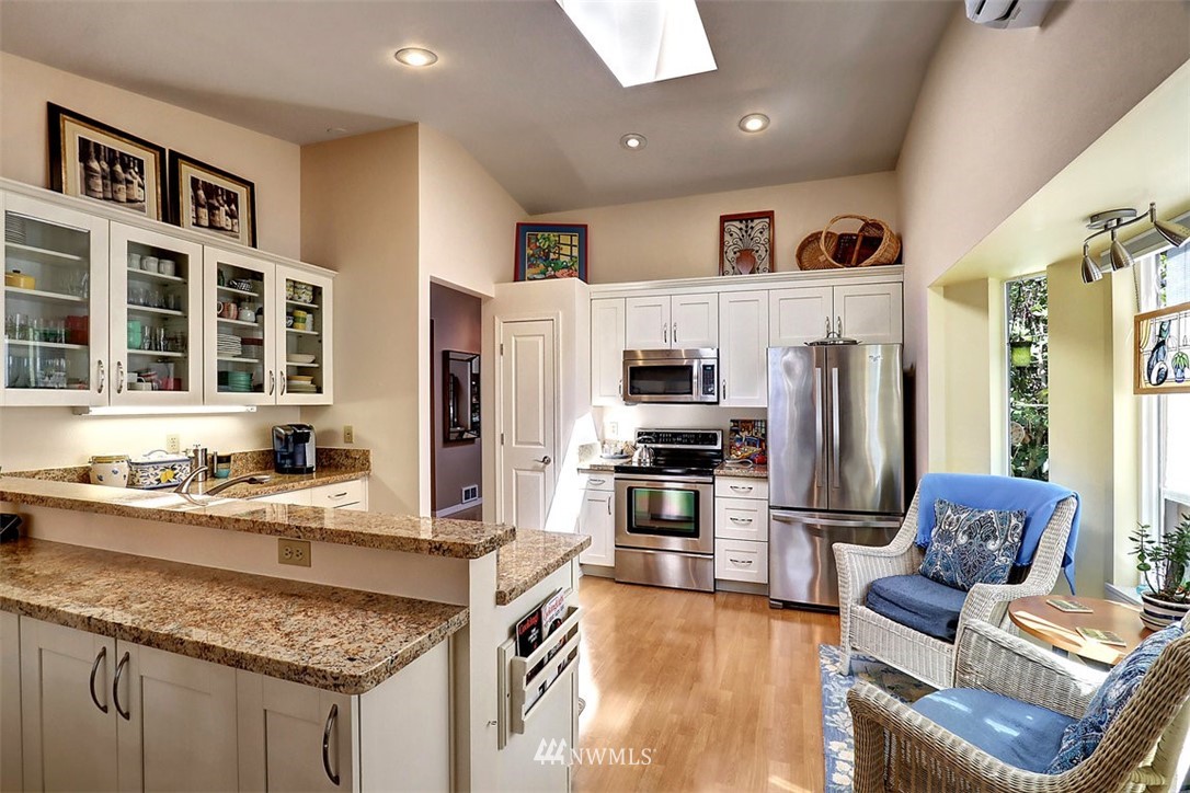 1122 235th Place Southwest Bothell, WA 98021 - Photo 6 of 16