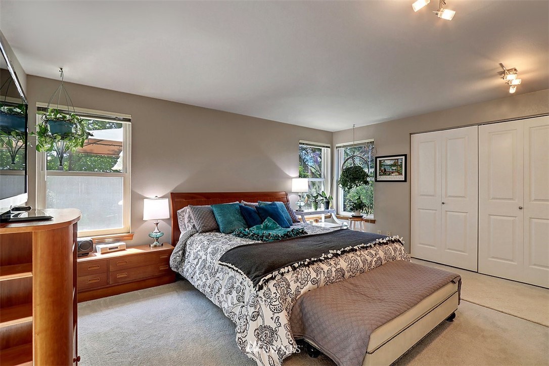 1122 235th Place Southwest Bothell, WA 98021 - Photo 9 of 16