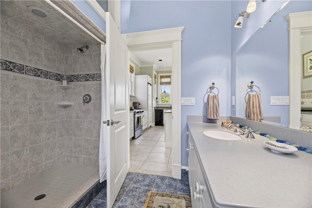 7 Ocean View Highway Westerly, RI 02891 - Photo 15 of 29