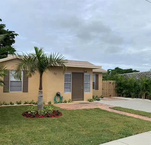 $2,850 | 22 Northwest 12th Avenue, Delray Beach, FL 33444