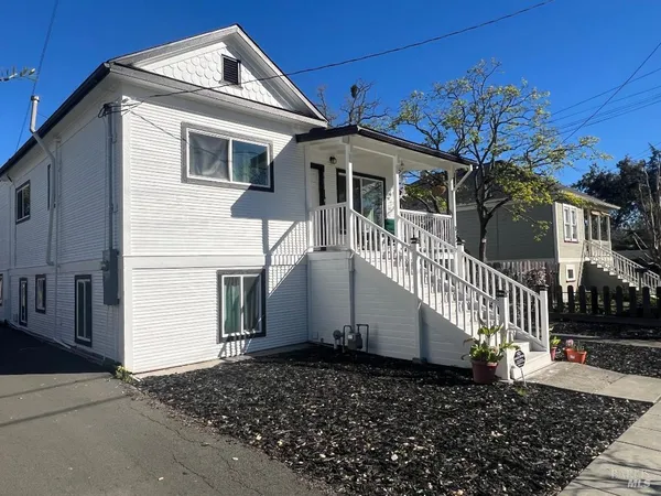 $1,299,000 | 1418 B Street, Napa, CA 94559