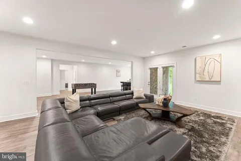 $1,749,828 | 23932 Nightsong Court, Aldie, VA 20105