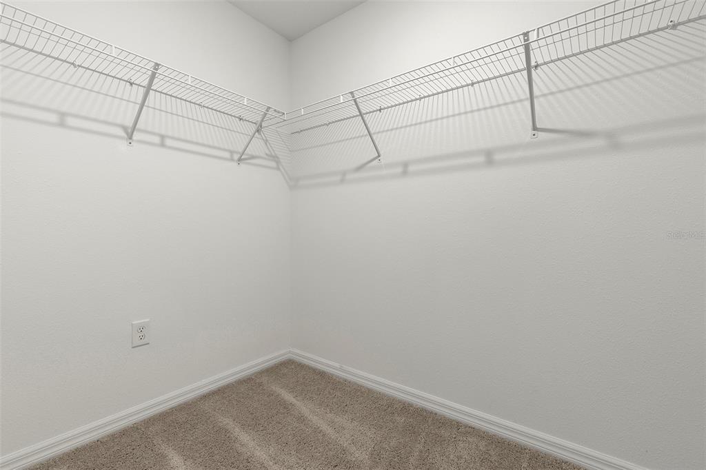 12063 Centralia Road Weeki Wachee, FL 34614 - Photo 8 of 9 Gallery Image 8