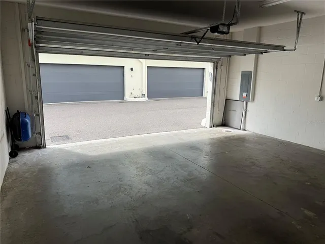 $3,950 | 4810 West McElroy Avenue West, Unit 2, Tampa, FL 33611