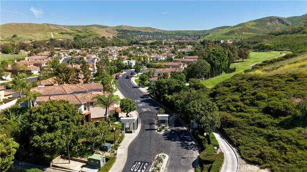 $1,080,000 | 27811 Paseo Del Sol, San Juan Capistrano, CA 92675