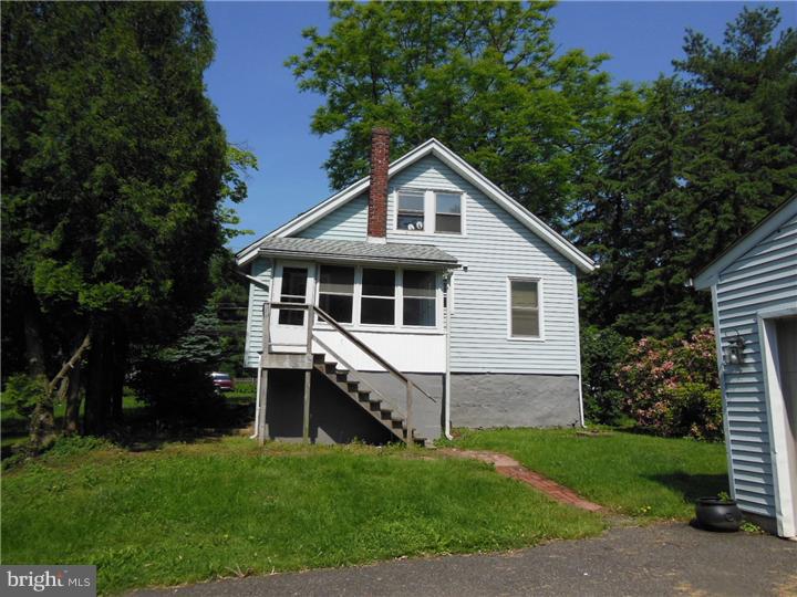 43 South Pennell Road Media, PA 19063 - Photo 2 of 15 Exterior Back