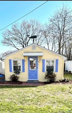 $164,900 | 7 3rd Street, Unit 7, Madison, CT 06443