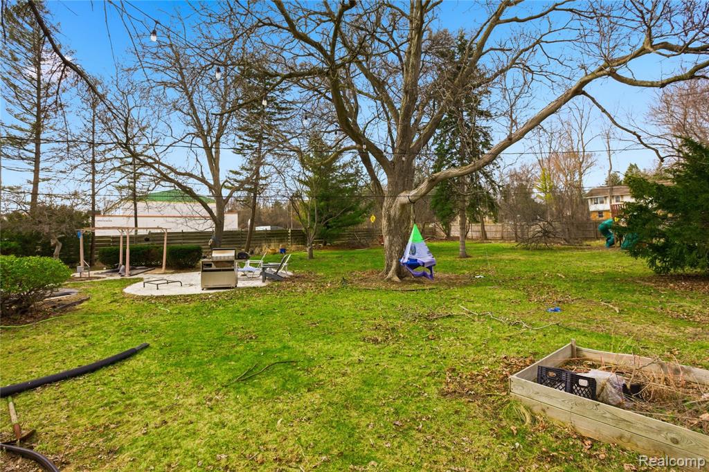 29256 Utley Road Farmington, MI 48334 - Photo 9 of 38 Gallery Image 9