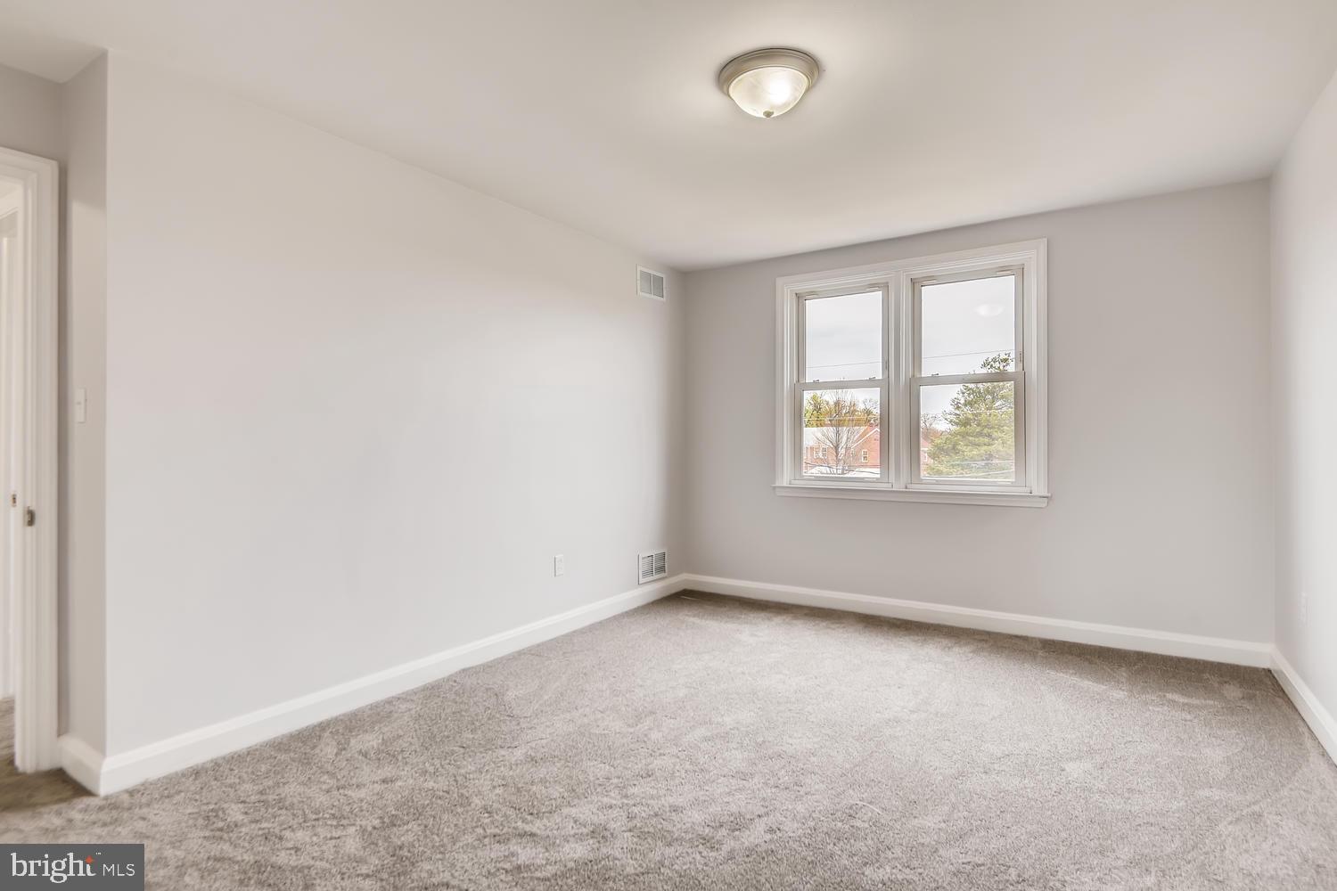 729 Stamford Road Baltimore, MD 21229 - Photo 14 of 26 Bedroom 3