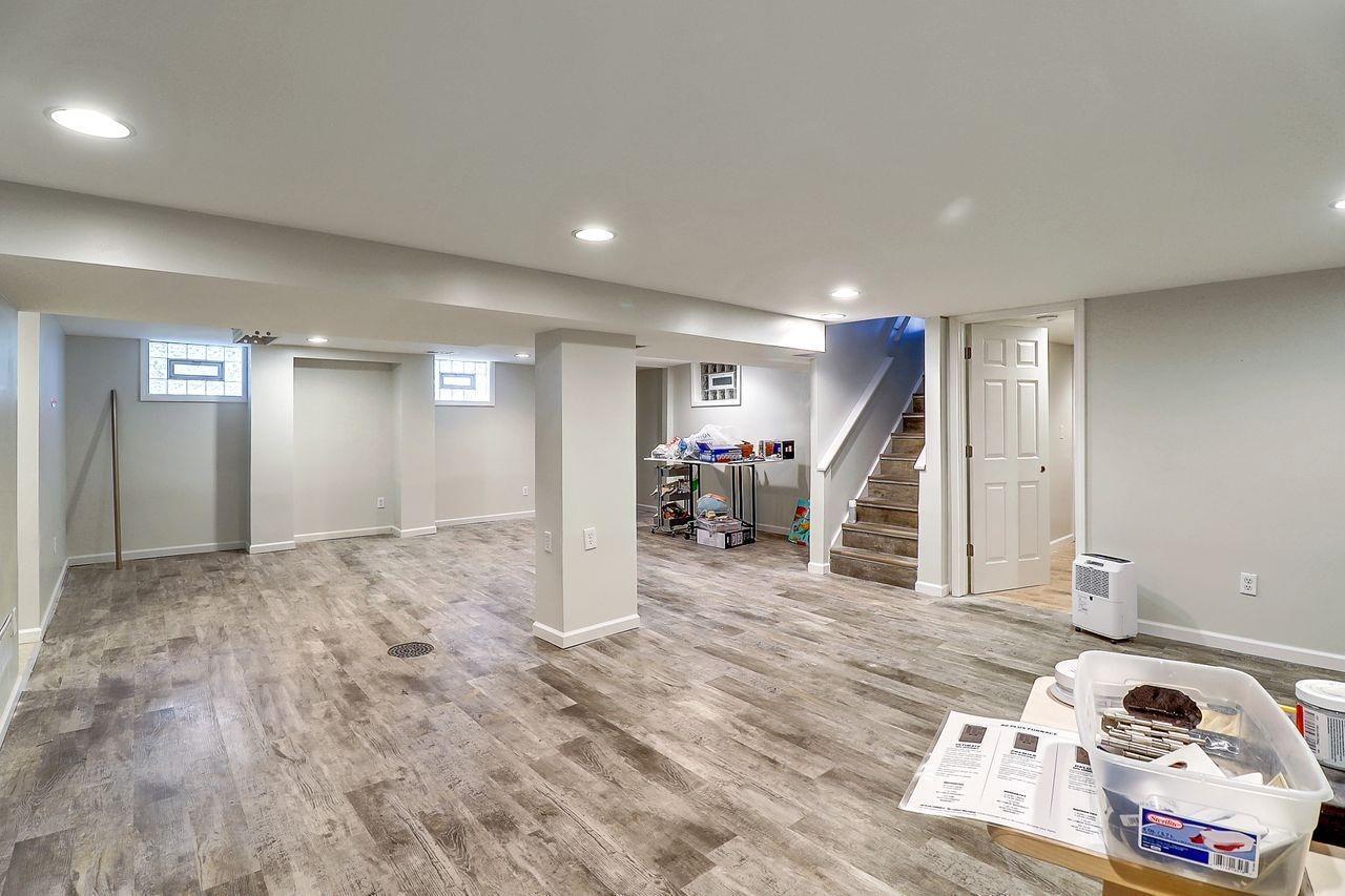 9653 Winton Road Cincinnati, OH 45231 - Photo 35 of 45
