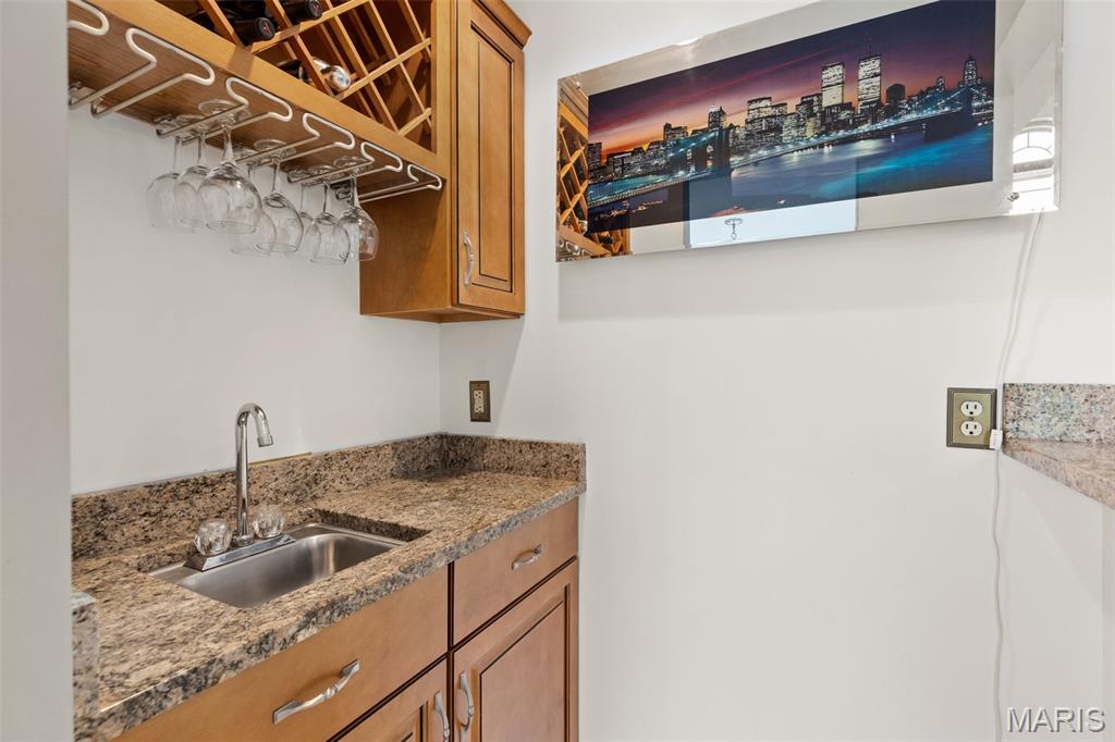 2385 Clarjon Drive Ballwin, MO 63021 - Photo 12 of 58