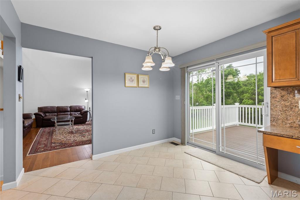 2385 Clarjon Drive Ballwin, MO 63021 - Photo 13 of 58