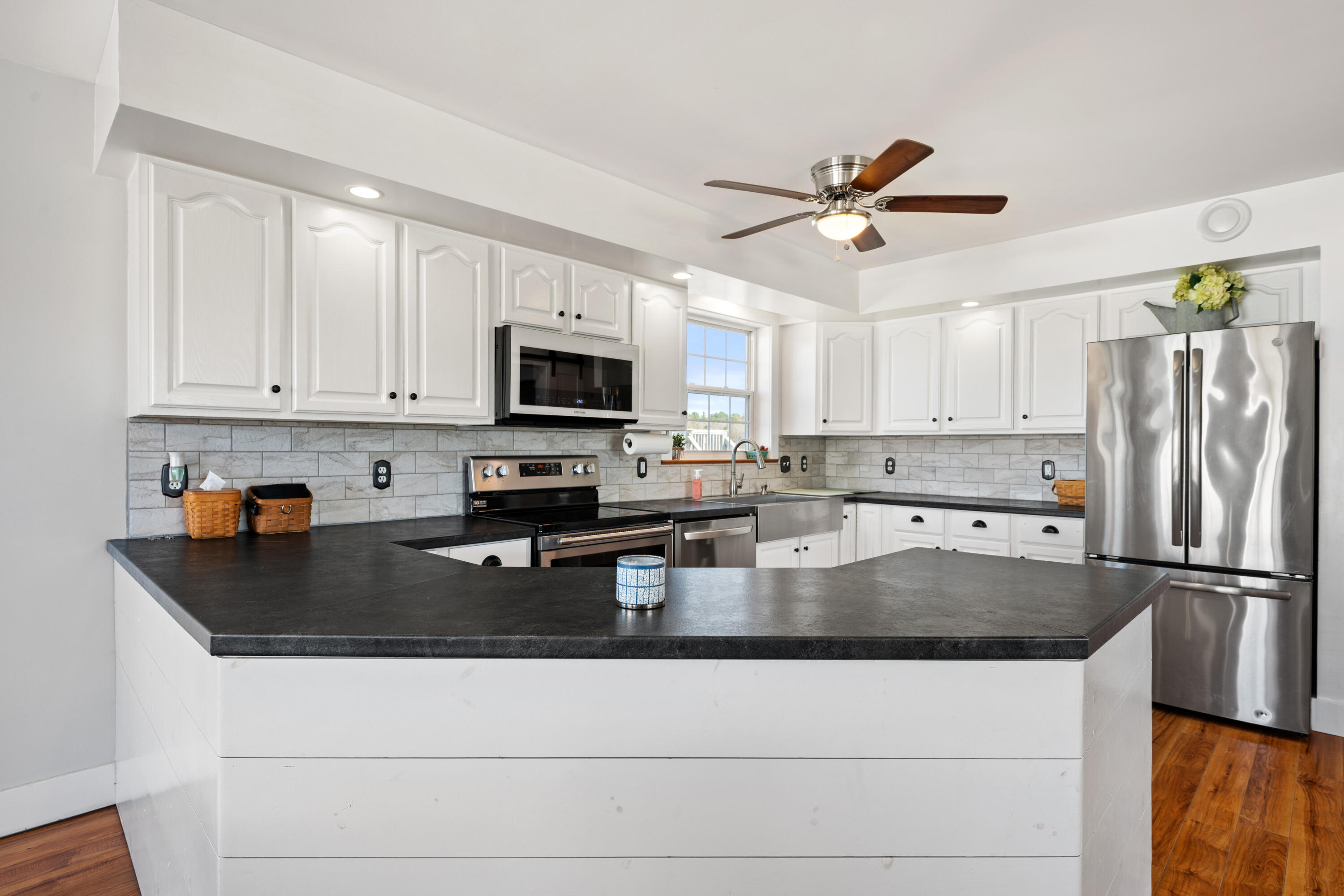 251 Coles Corner Road Winterport, ME 04496 - Photo 11 of 57 16-Kitchen
