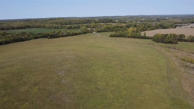 $625,000 | Southwest Burlingame Road, Topeka, KS 66619