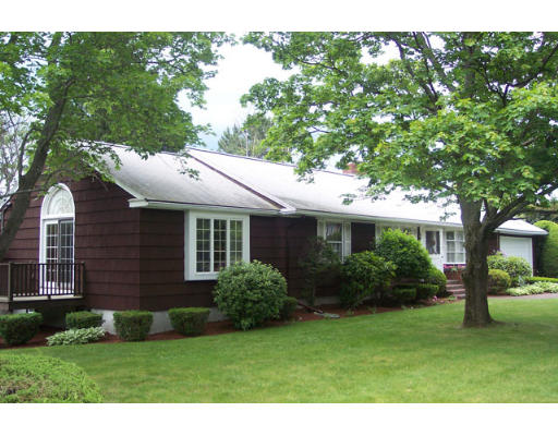 12 Marilyn Road Andover, MA 01810 - Photo 1 of 11 Gallery Image 1