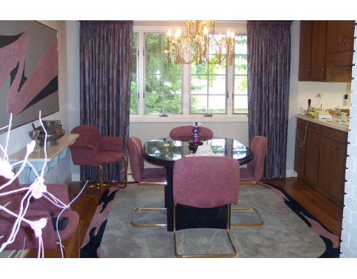 12 Marilyn Road Andover, MA 01810 - Photo 2 of 11 Gallery Image 2