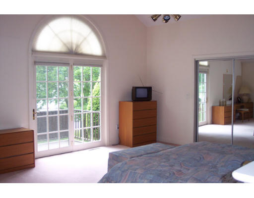 12 Marilyn Road Andover, MA 01810 - Photo 9 of 11 Gallery Image 9