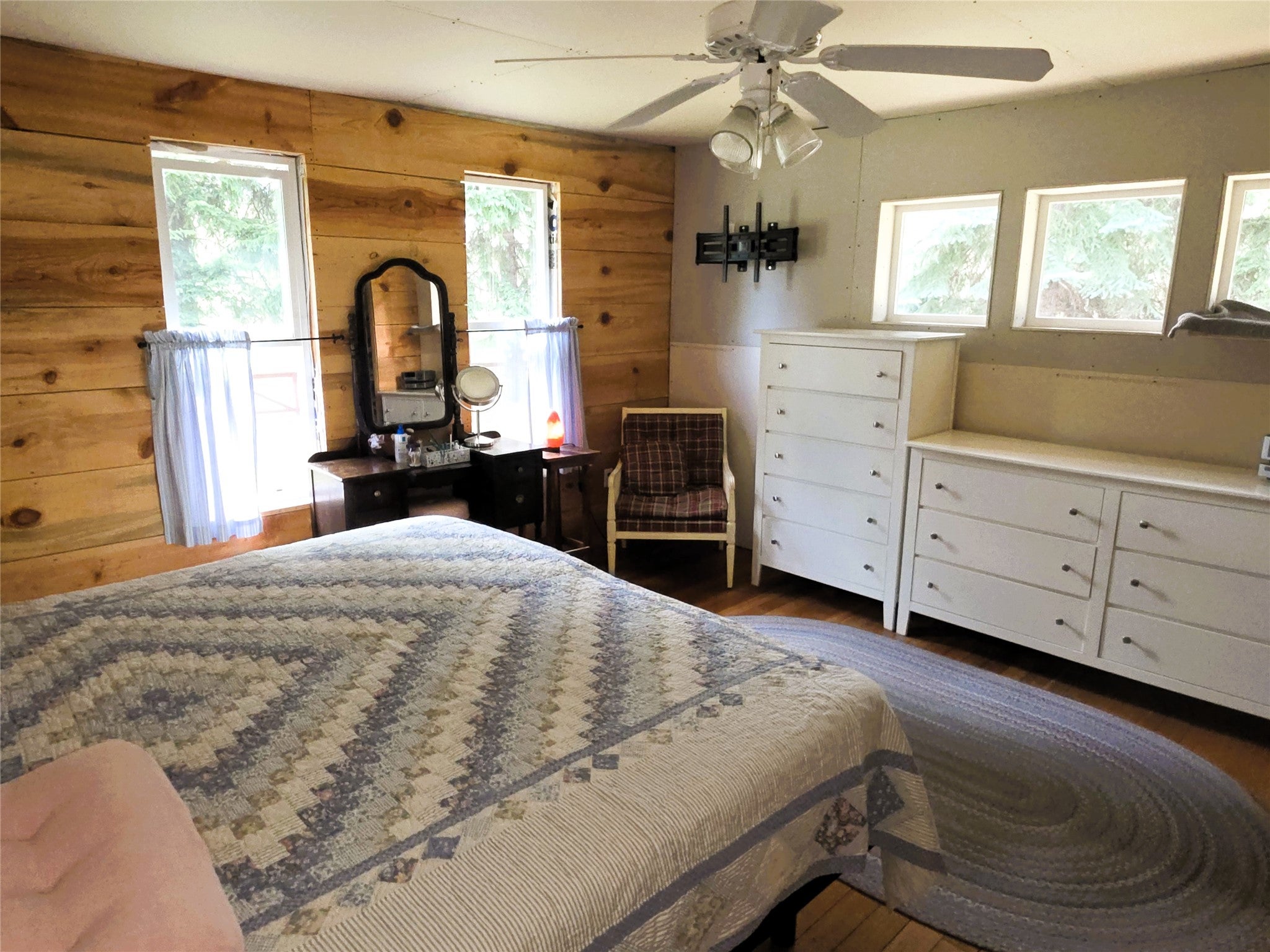 430 West River Road Hamilton, MT 59840 - Photo 11 of 40 Gallery Image 11