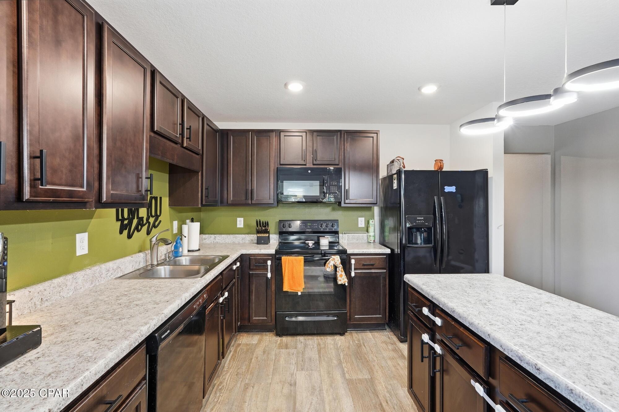 154 Merrion Road Southport, FL 32409 - Photo 22 of 37